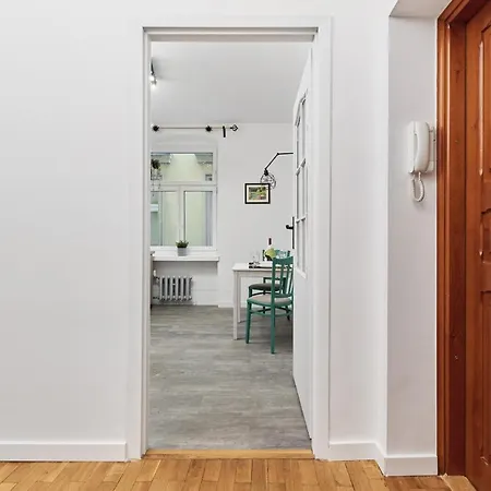 Family -64 M2 - Odrzanska By Renters * Wrocław