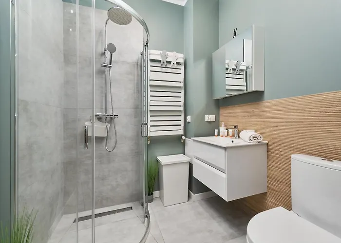 Family -64 M2 - Odrzanska By Renters