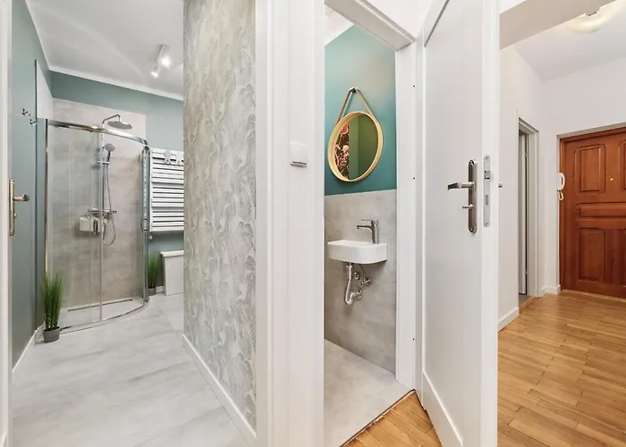 Family -64 M2 - Odrzanska By Renters Apartment