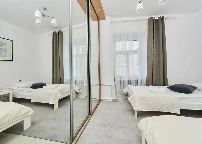 Family -64 M2 - Odrzanska By Renters Apartment