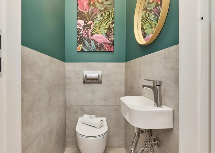 Family -64 M2 - Odrzanska By Renters