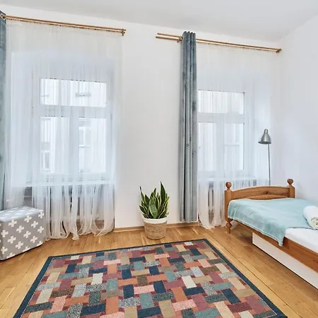Family -64 M2 - Odrzanska By Renters Apartment Wroclaw